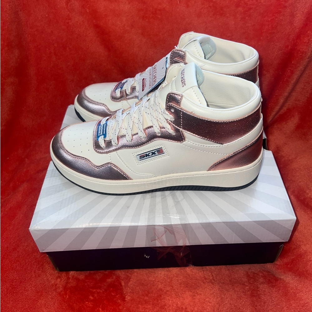 NIB Skechers Court & Classics Soft Beam Air Cooled Memory Foam High Tops W 10 - Picture 4 of 9